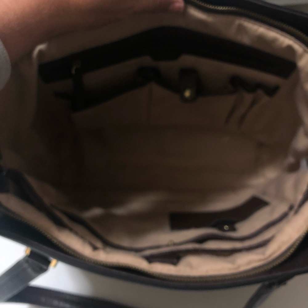 Beautiful brown tutilo office or laptop bag - Picture 7 of 8
